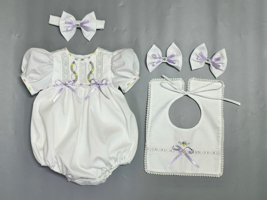 LOLA ECRU & PINK💞🧚HAND-EMBROIDERED🧵🪡BABYSUIT, BIB, AND HEADBAND🎀