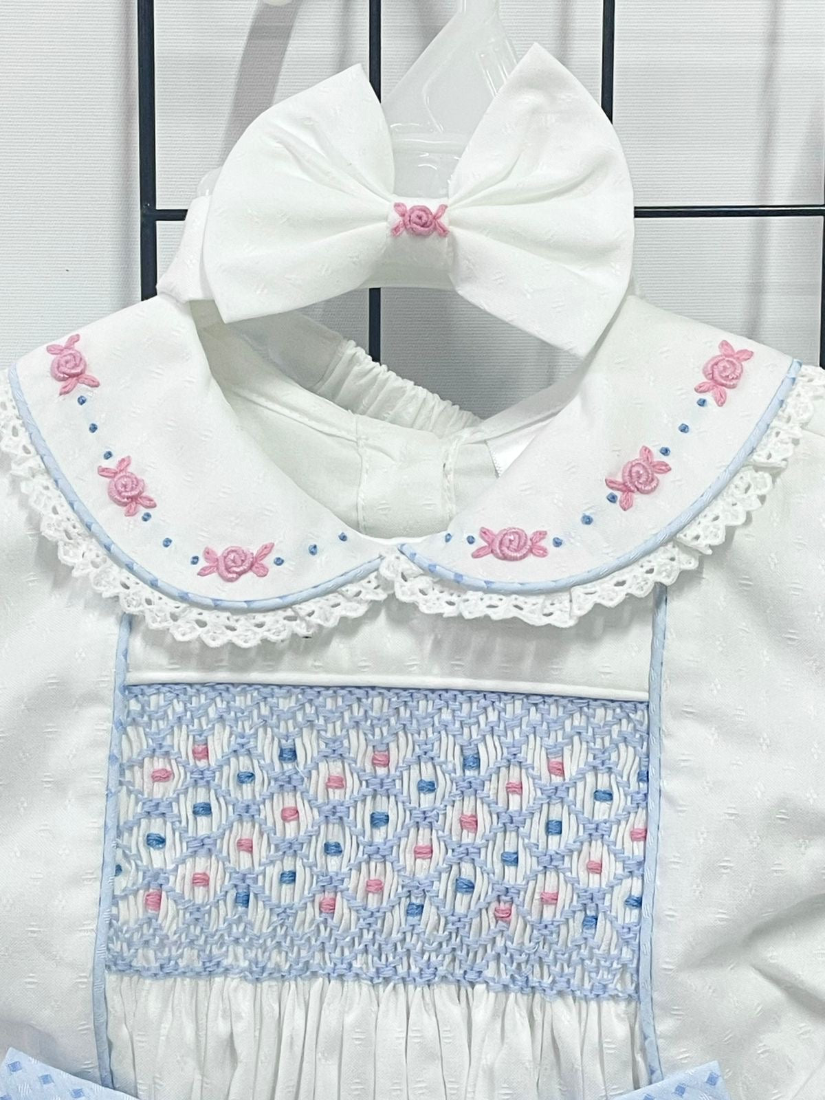 PRE-ORDER&GET NEXT WEEK‼️NEW🤩AUGUSTA BLUE🩵HAND-SMOCKED🧵🪡SKIRT SET AND HAIR BOWS OR HEADBAND 🎀🎀 Baby & Toddler Outfits