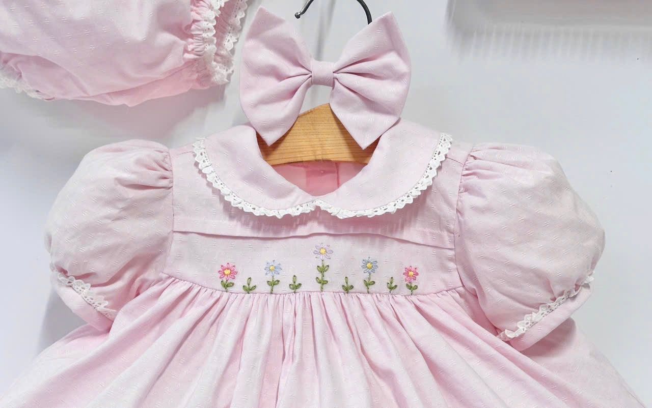 PRE ORDER&GET NEXT WEEK!NEW!BLOSSOM PINK HAND EMBROIDERED DRESS,KNICKERS,BIB & HEADBAND OUTFIT Baby & Toddler Outfits
