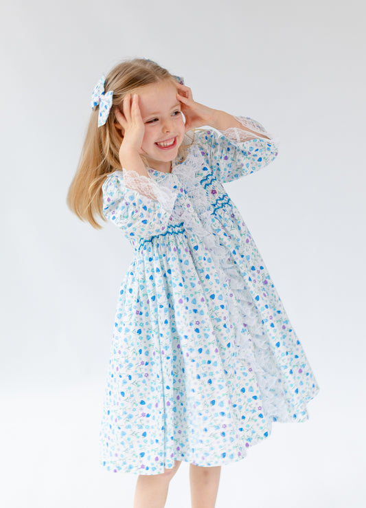 NEW🤩SUNNY🩵BLUE FLORAL💐HAND-SMOCKED PYJAMA,GOWN & HAIR BOWS🎀
