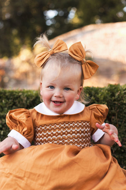 PARIS DARK AMBER Hand-Smocked Dress & Hair Accessories🎀🎀 SALE