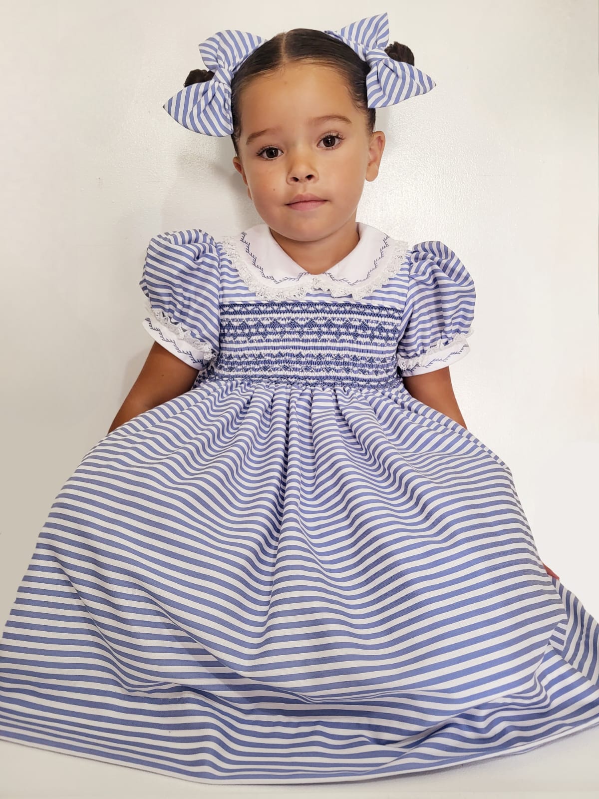 MELANIE BLUE STRIPES 💙HAND-SMOCKED DRESS & BOWS🎀🎀 SALE. LAST ONE