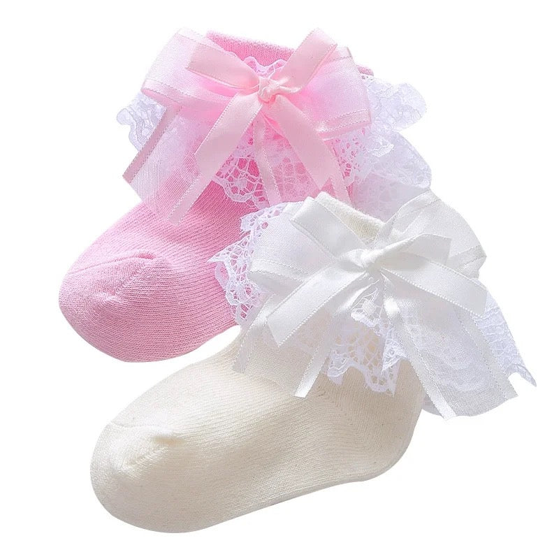 Baby Girls Ivory Frilly Lace & Bow Cotton Socks