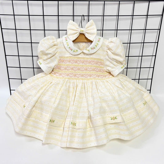 OLIVIA LEMON💞STRIPES SWISS DOT COTTON FRONT & BACK HAND-SMOCKED🧵🪡DRESS & TWO BOWS🎀LAST ONE 4-5 years Baby & Toddler