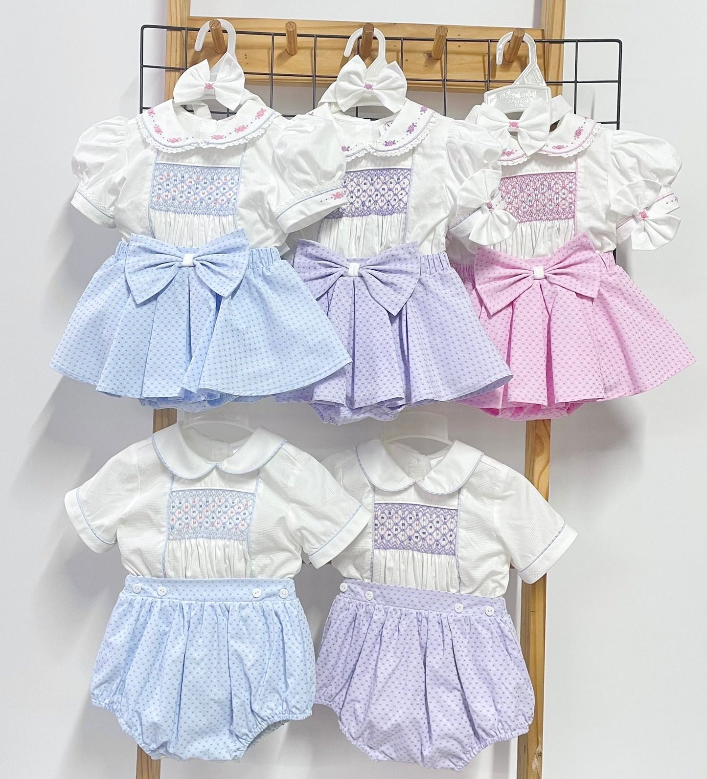 PRE-ORDER&GET NEXT WEEK‼️NEW🤩AUGUSTA BLUE🩵HAND-SMOCKED🧵🪡SKIRT SET AND HAIR BOWS OR HEADBAND 🎀🎀 Baby & Toddler Outfits