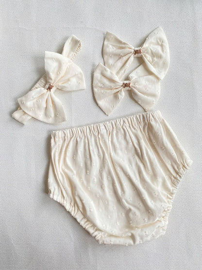PRE-ORDER NOW & GET NEXT WEEK‼️NEW🥰CREAM🧁BELLA SWISS DOT HAND-SMOCKED🧵🪡BABY DRESS & ACCESSORIES🎀👼