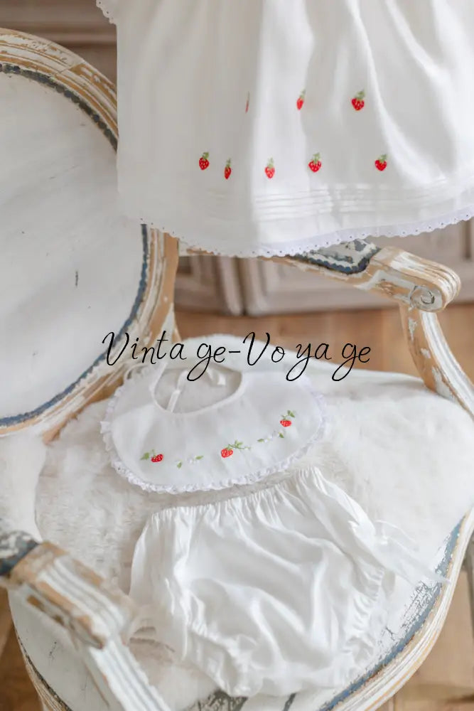 NEW🤩ANGEL👼WHITE HAND-EMBROIDERED🧵🪡BABY DRESS,BIB,BLOOMERS,HEADBAND SET🍓🍓🍓 Baby & Toddler Dresses