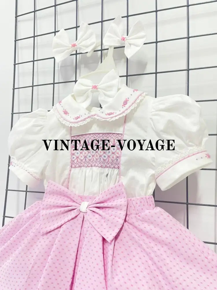 PRE-ORDER&GET NEXT WEEK‼️NEW🤩AUGUSTA PINK🩷HAND-SMOCKED🧵🪡SKIRT SET AND HAIR BOWS OR HEADBAND 🎀🎀 Baby & Toddler Outfits