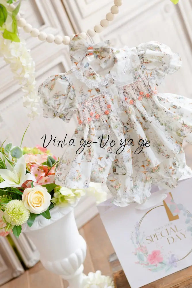 NEW🐇🐇🐇FLUFFYTAILS HAND-SMOCKED🧵🪡BABY PYJAMA & BOWS SET🎀 pyjama set