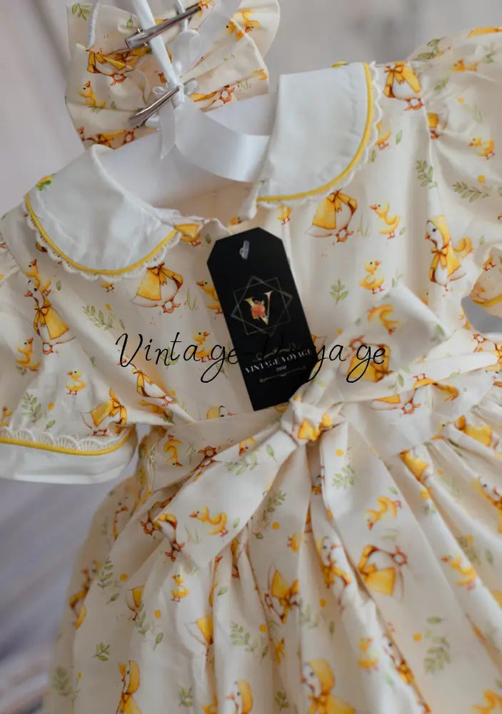 NEW🤩LUCKY🐥DUCK PRINTED HAND-SMOCKED🧵🪡👑DRESS & HAIR ACCESSORIES🎀🎀 Baby & Toddler Dresses
