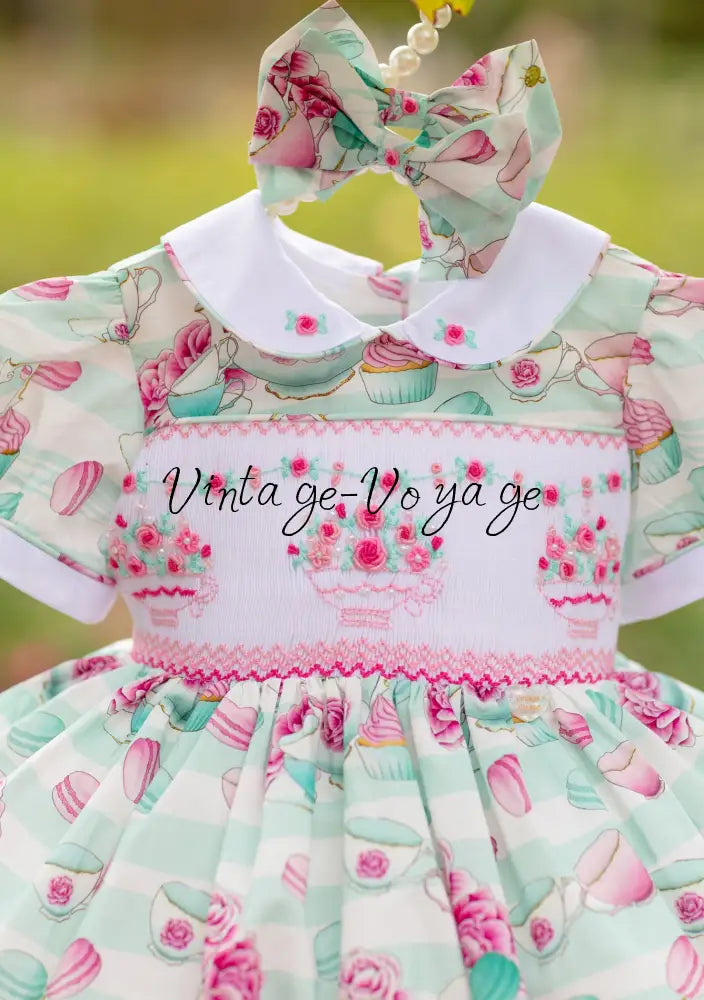 NEW💕PARTY🥳🎉HAND-SMOCKED🧵🪡PEARLS DETAILS DRESS & ACCESSORIES🎀 - Baby & Toddler Dresses