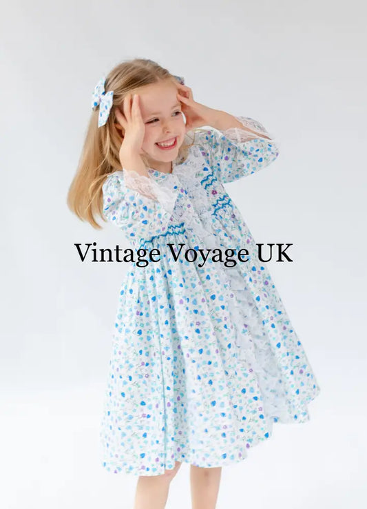NEW🤩SUNNY🩵BLUE FLORAL💐HAND-SMOCKED PYJAMA,GOWN & HAIR BOWS🎀 pyjama set