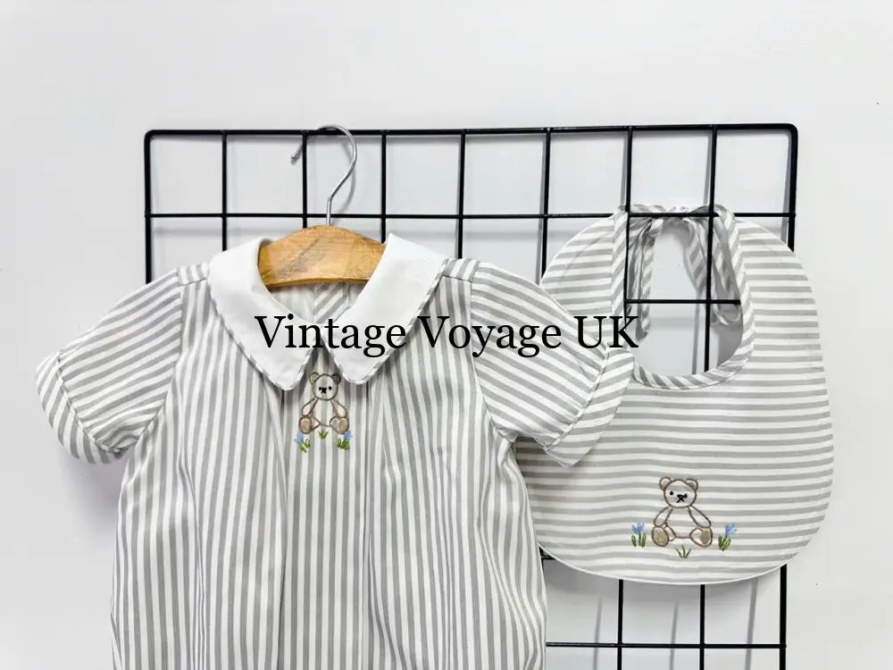 PRE ORDER&GET NEXT WEEK!NEW🤩TEDDY SILVER/GREY STRIPED HAND EMBROIDERED🧵🪡BABY BOYS ROMPER & BIB🦒 Baby & Toddler Outfits