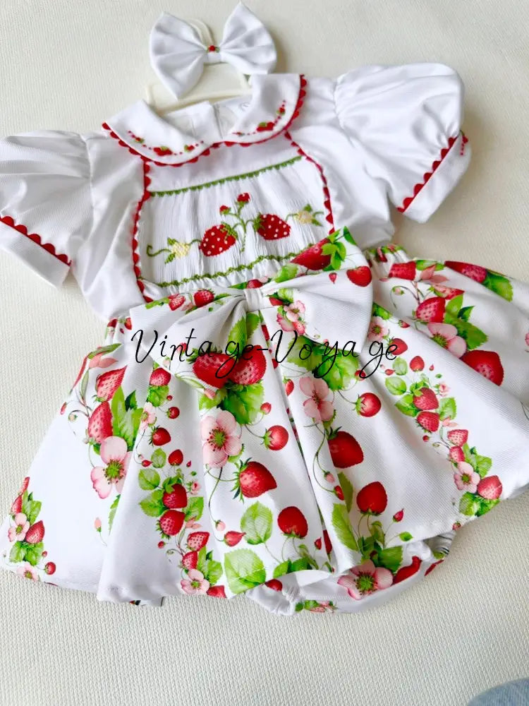 PRE-ORDER & GET IT NEXT WEEK! JUISY STRAWBERRY PRINT HAND-SMOCKED🧵🪡SKIRT SET AND HAIR BOWS OR HEADBAND 🎀🎀 3-6 months