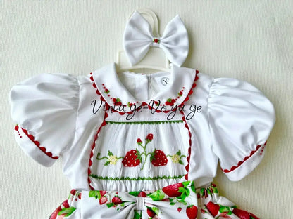 PRE-ORDER & GET IT NEXT WEEK! JUISY STRAWBERRY PRINT HAND-SMOCKED🧵🪡SKIRT SET AND HAIR BOWS OR HEADBAND 🎀🎀 Baby &