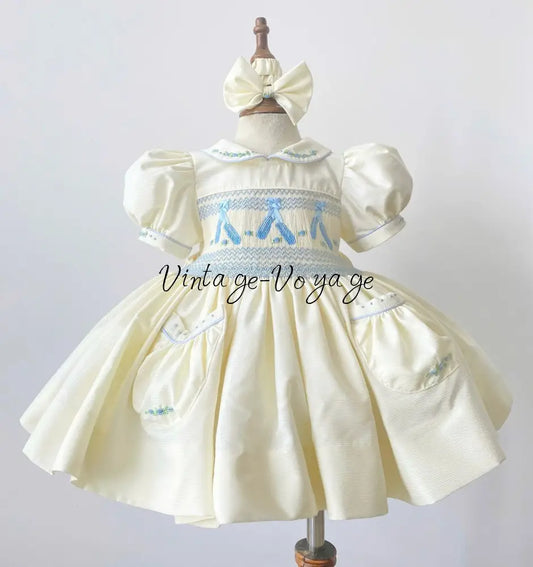 PRE-ORDER & GET NEXT WEEK! ANNA CREAM & BLUE HAND-SMOCKED DRESS & ACCESSORIES 6M Baby & Toddler Dresses