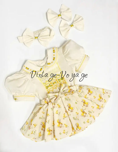 PRE-ORDER & GET NEXT WEEK! LUCKY DUCK PRINT HAND-SMOCKED🧵🪡SKIRT SET AND HAIR BOWS OR HEADBAND 🎀🎀 3M Baby & Toddler