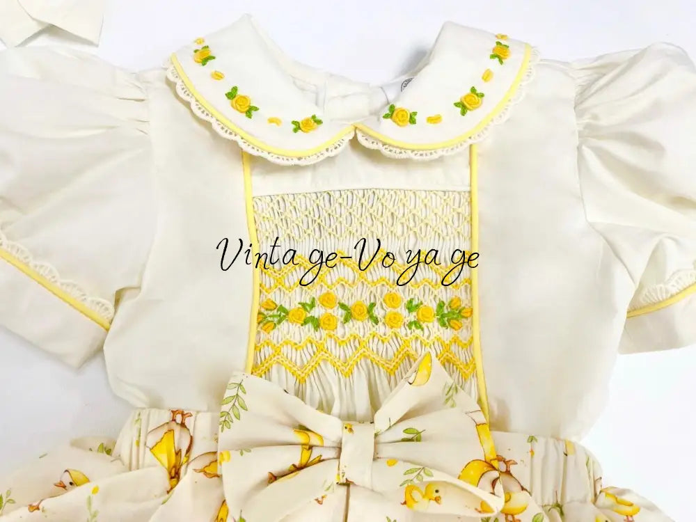 PRE-ORDER & GET NEXT WEEK! LUCKY DUCK PRINT HAND-SMOCKED🧵🪡SKIRT SET AND HAIR BOWS OR HEADBAND 🎀🎀 Baby & Toddler Outfits