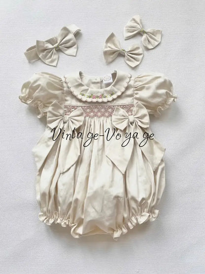 PRE-ORDER & GET NEXT WEEK! 🤩NEW☀️MAE CREAM🌷HAND-SMOCKED ROMPER & HAIR BOWS🎀 3M Baby & Toddler Outfits