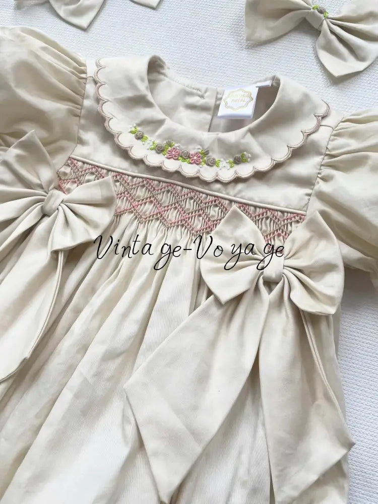 PRE-ORDER & GET NEXT WEEK! 🤩NEW☀️MAE CREAM🌷HAND-SMOCKED ROMPER & HAIR BOWS🎀 Baby & Toddler Outfits