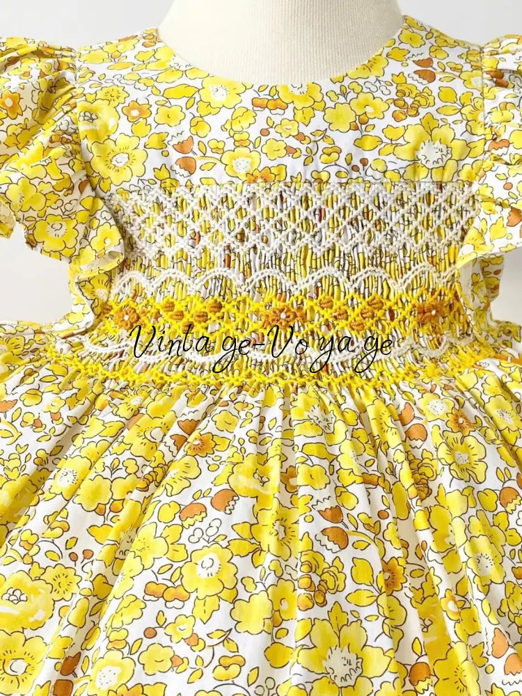 PRE-ORDER&GET NEXT WEEK! OLIVIA YELLOW⚜️HAND-SMOCKED DRESS,🧵🪡KNICKERS BAG & HAIR BOWS🎀 Baby & Toddler Dresses