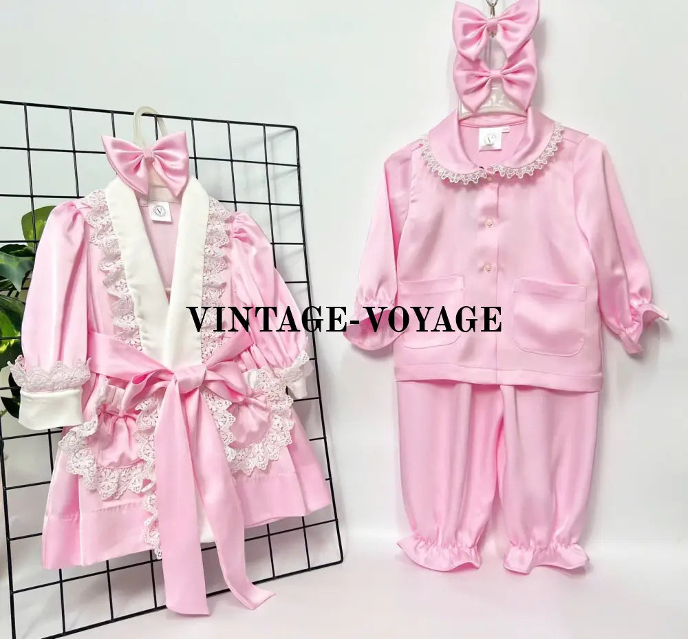 PRE-ORDER NOW & GET NEXT WEEK😍MARY PINK 🌷SILK/SATIN DRESSING GOWN PYJAMAS SET & HAIR BOWS OR HEADBAND 🎀🎀 3M pyjama set