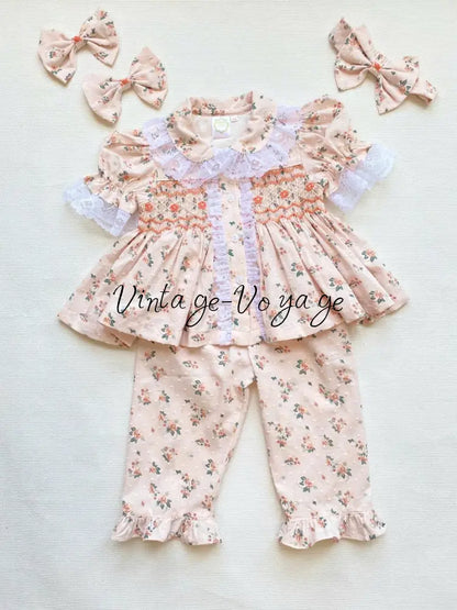 PRE-ORDER NOW & GET NEXT WEEK!NEW!BETSY SWISS DOT PEACH FLORAL💐HAND-SMOCKED PYJAMA,GOWN & HAIR BOWS🎀 pyjama set