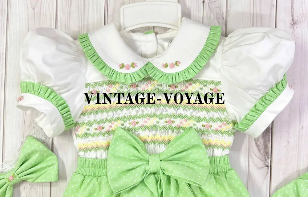 PRE-ORDER NOW & GET NEXT WEEK😍ROMY 🍀💚GRASS GREEN HAND-SMOCKED🧵🪡SHORTS SET BONNET AND HAIR BOWS OR HEADBAND 🎀🎀 Baby &