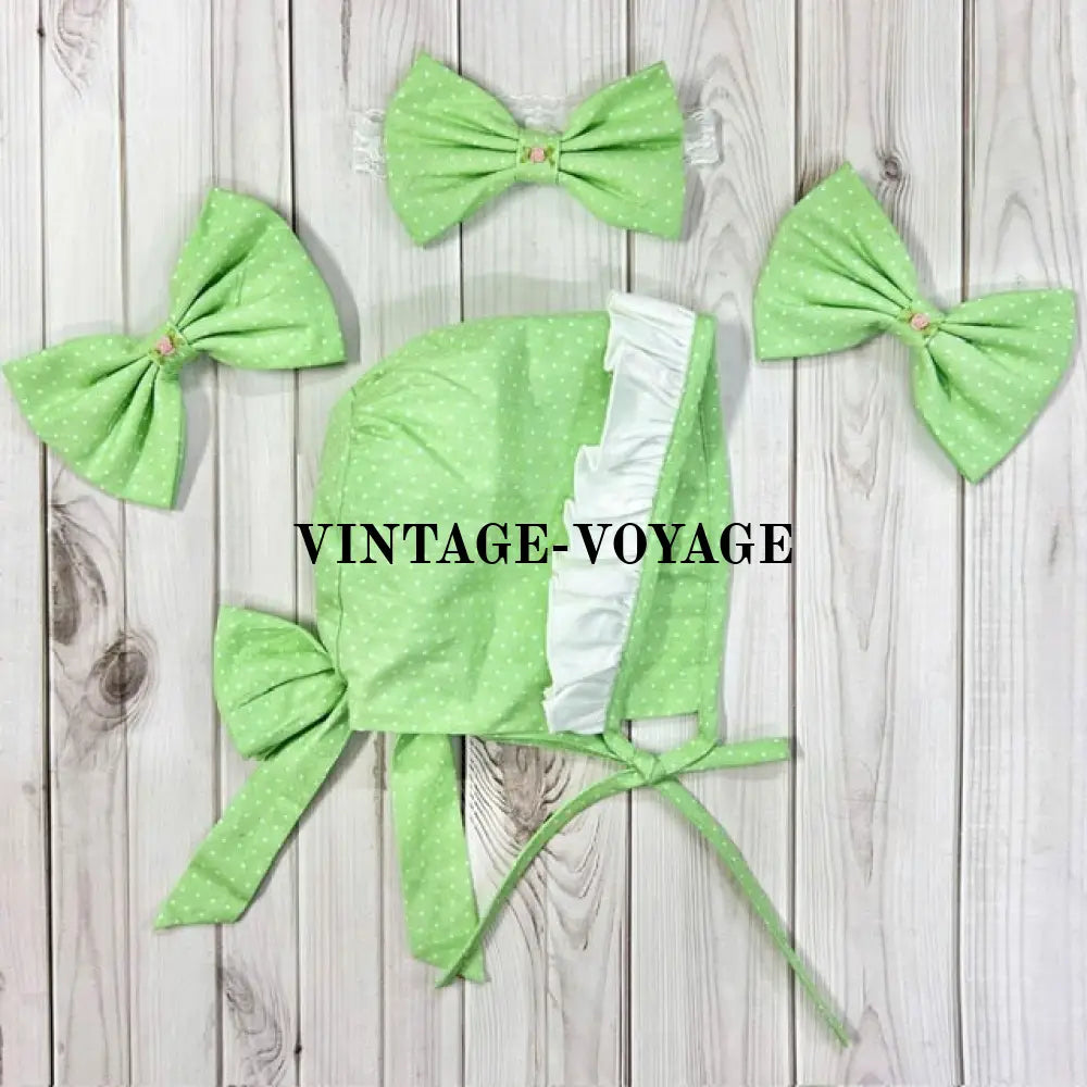 PRE-ORDER NOW & GET NEXT WEEK😍ROMY 🍀💚GRASS GREEN HAND-SMOCKED🧵🪡SHORTS SET BONNET AND HAIR BOWS OR HEADBAND 🎀🎀 Baby &