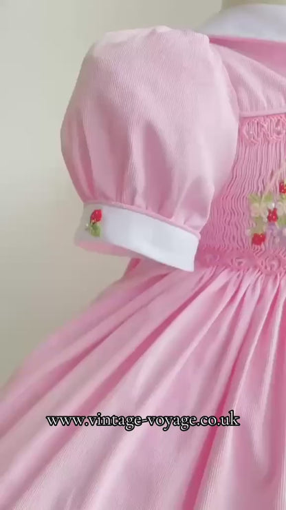 PRE-ORDER & GET NEXT WEEK‼️NEW🎄🧑‍🎄ELIZABETH STRAWBERRY🍓BASKET PINK  HAND-SMOCKED🧵🪡👑DRESS & ACCESSORIES🎀