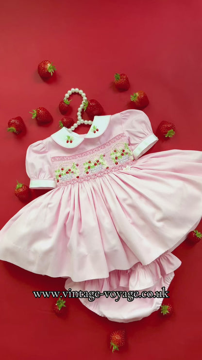 NEW🎄🧑‍🎄ELIZABETH STRAWBERRY🍓BASKET PINK  HAND-SMOCKED🧵🪡👑DRESS & ACCESSORIES🎀